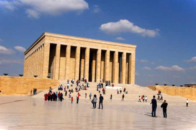 20 головних визначних пам'яток Анкари