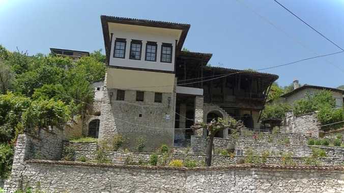 10 основних визначних пам'яток Албанії