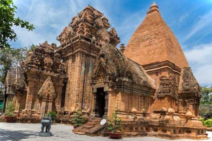 25 найкращих пам'яток Нячанга